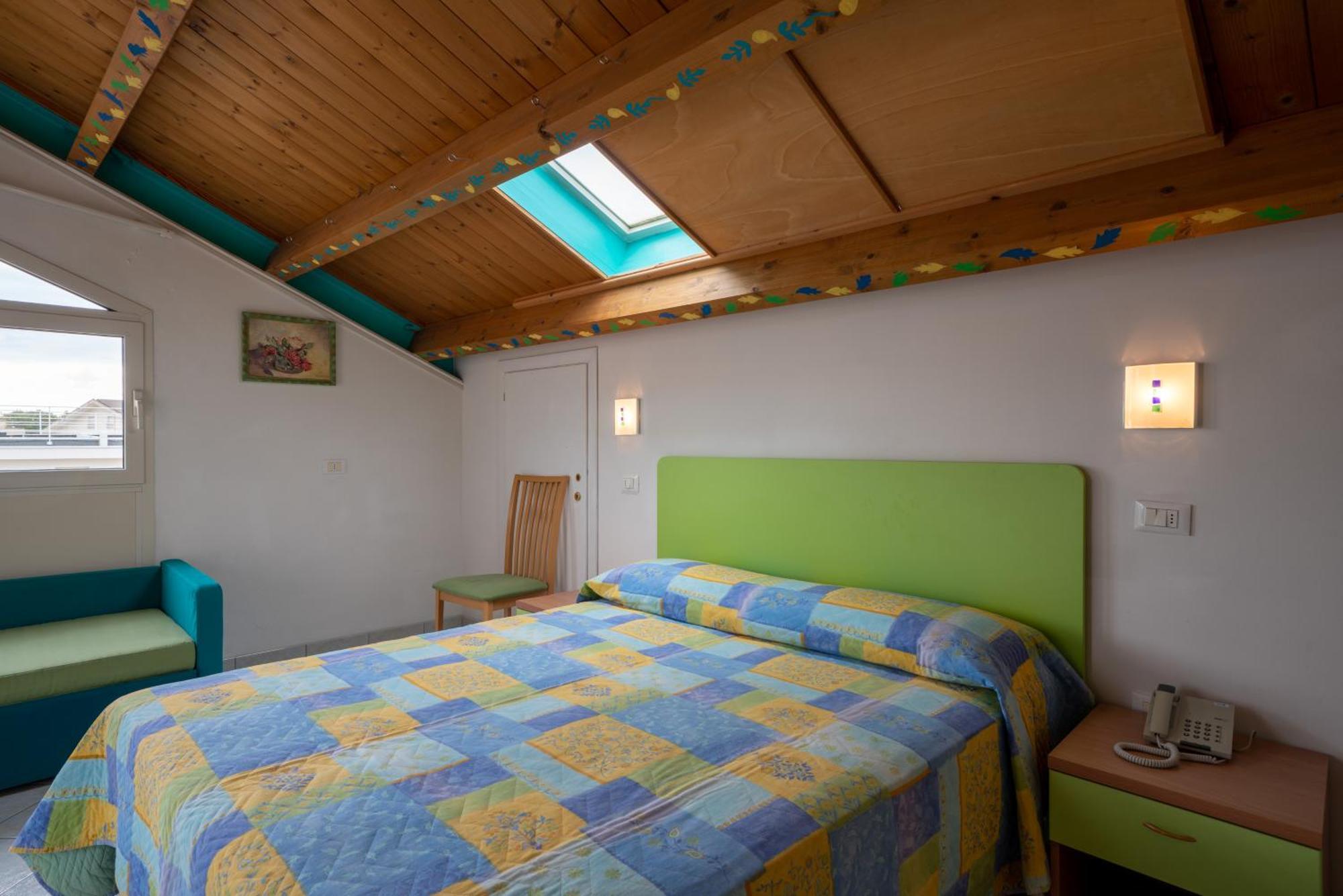 Hotel Marconi Cattolica Extérieur photo