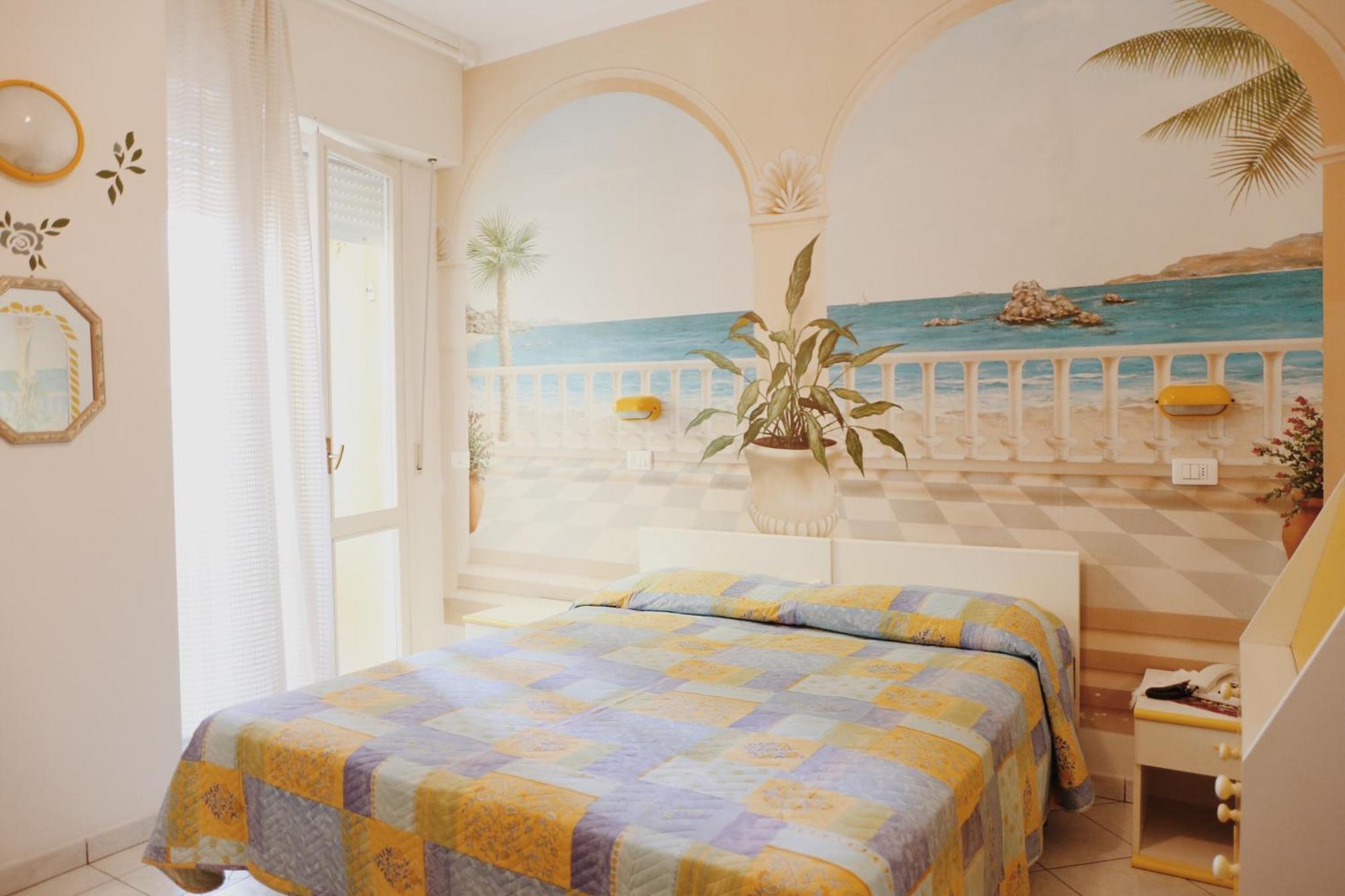 Hotel Marconi Cattolica Extérieur photo