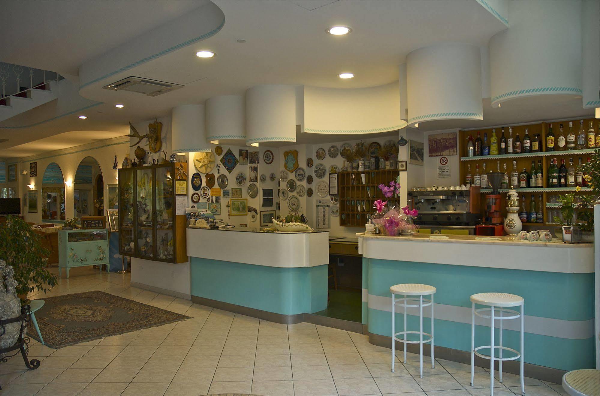 Hotel Marconi Cattolica Extérieur photo