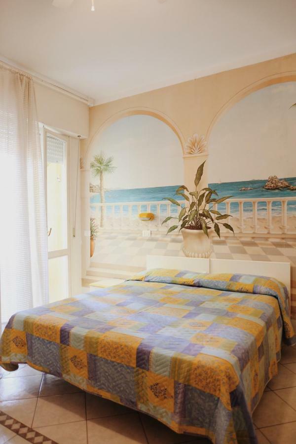 Hotel Marconi Cattolica Extérieur photo